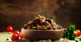 Geschmortes Lammfleisch